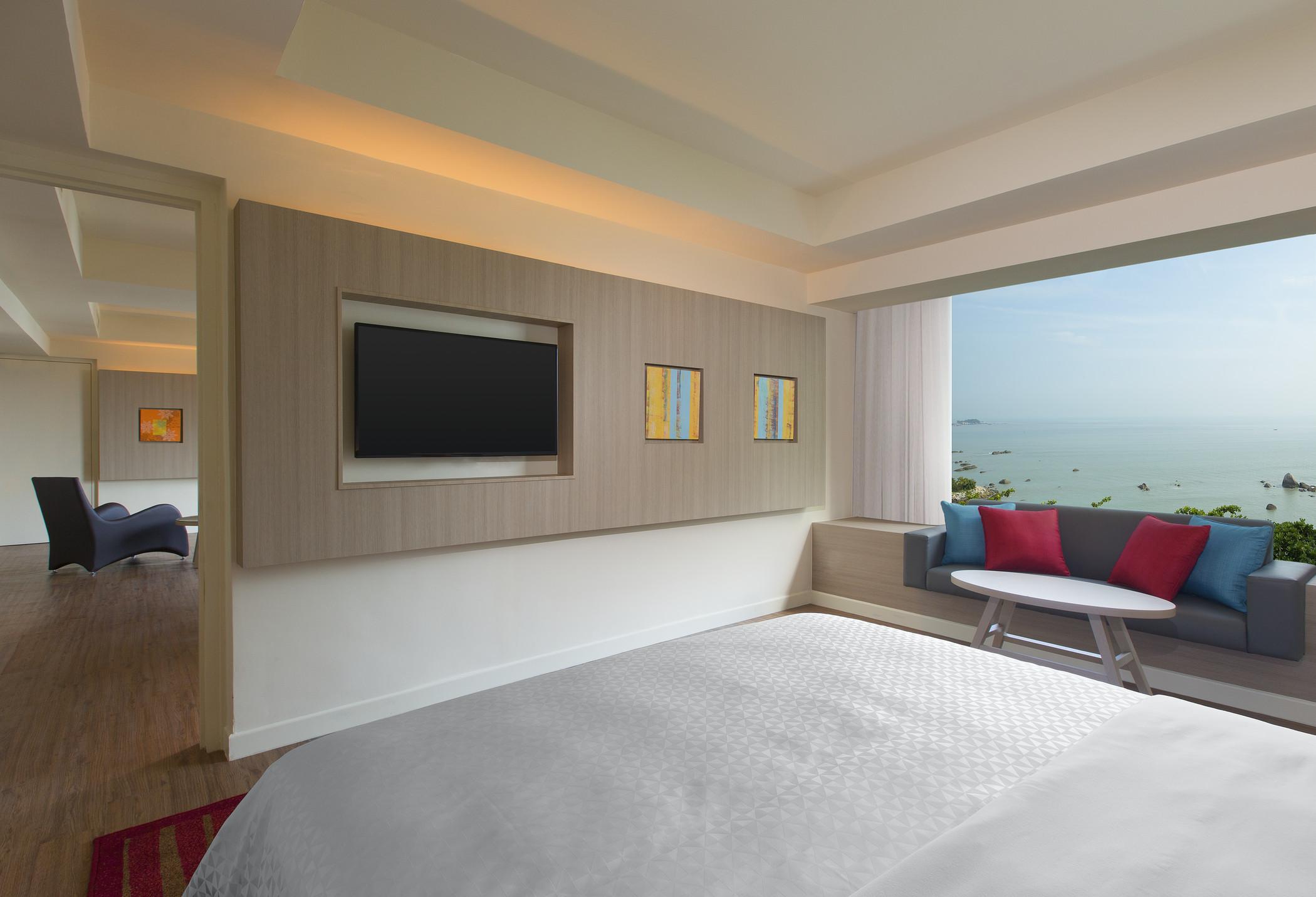 Mercure Penang Beach Tanjung Bungah  Exterior foto