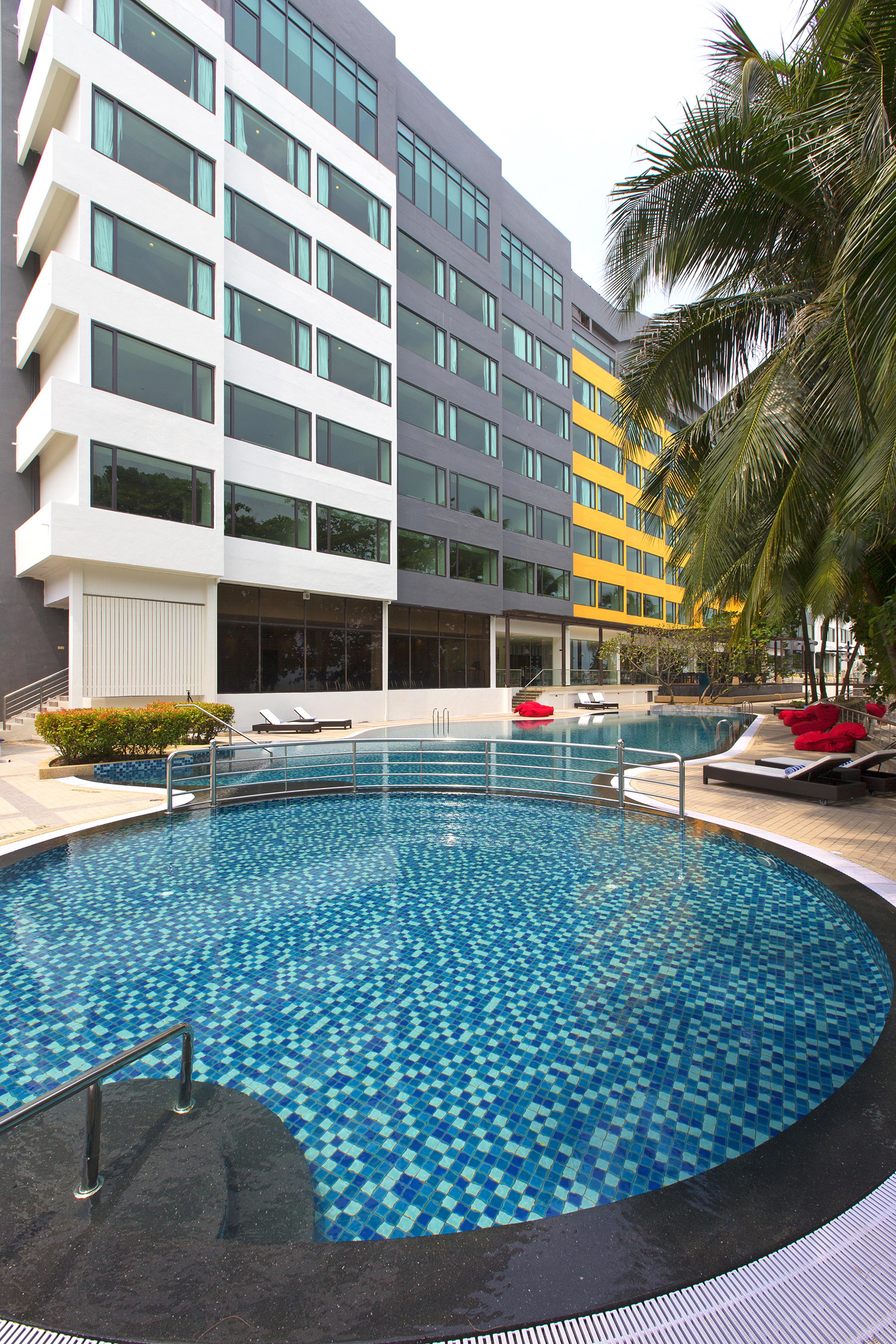 Mercure Penang Beach Tanjung Bungah  Exterior foto