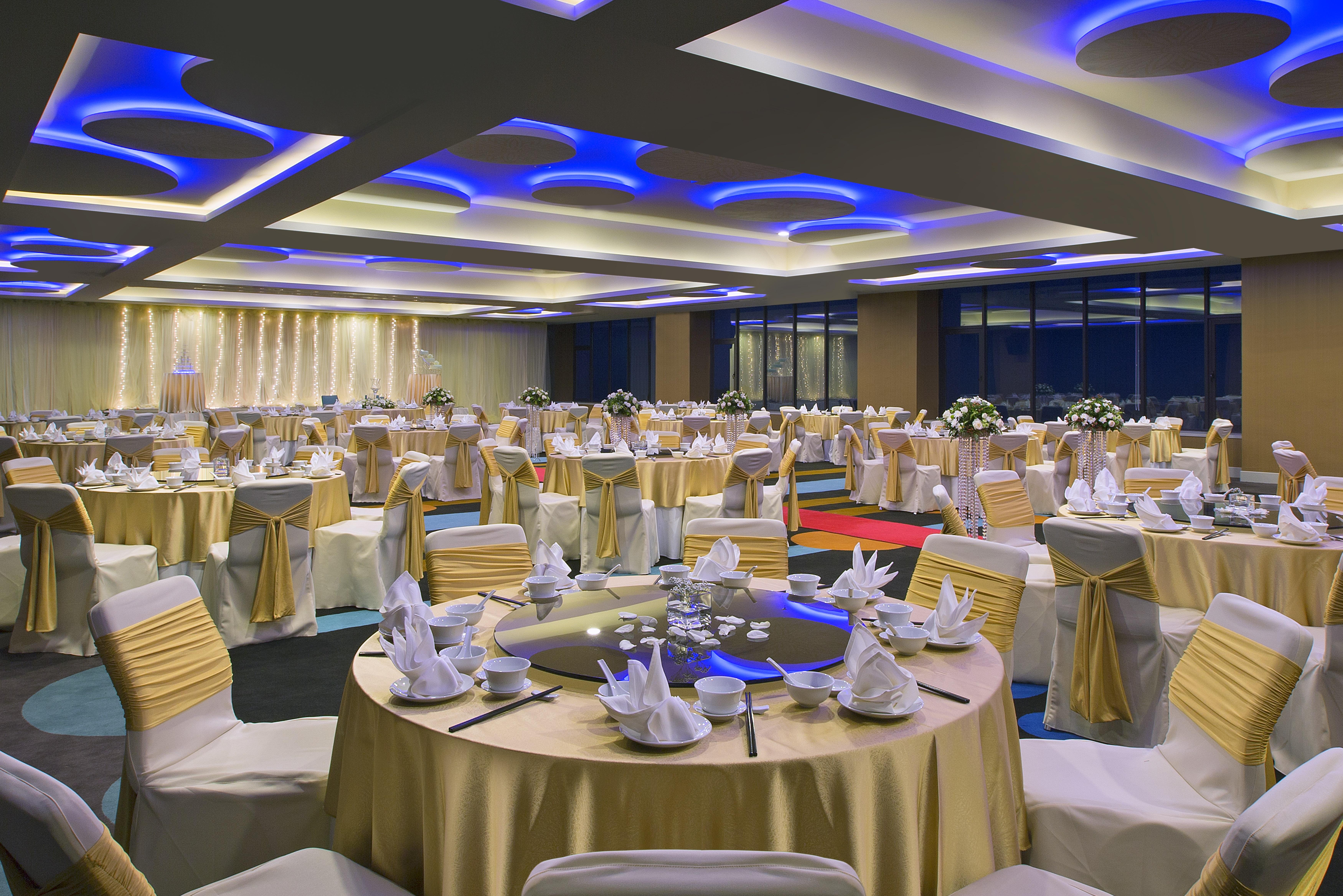 Mercure Penang Beach Tanjung Bungah  Exterior foto