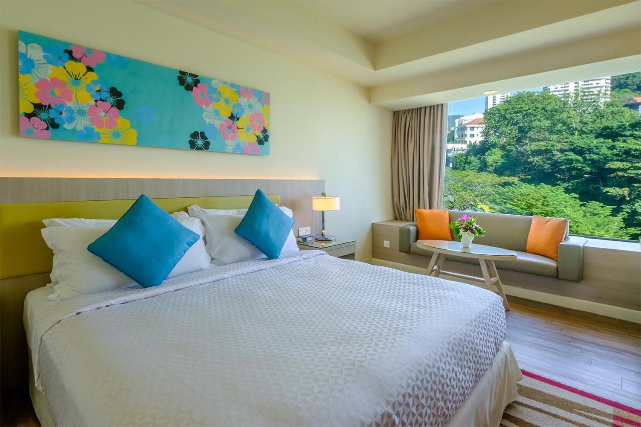 Mercure Penang Beach Tanjung Bungah  Exterior foto